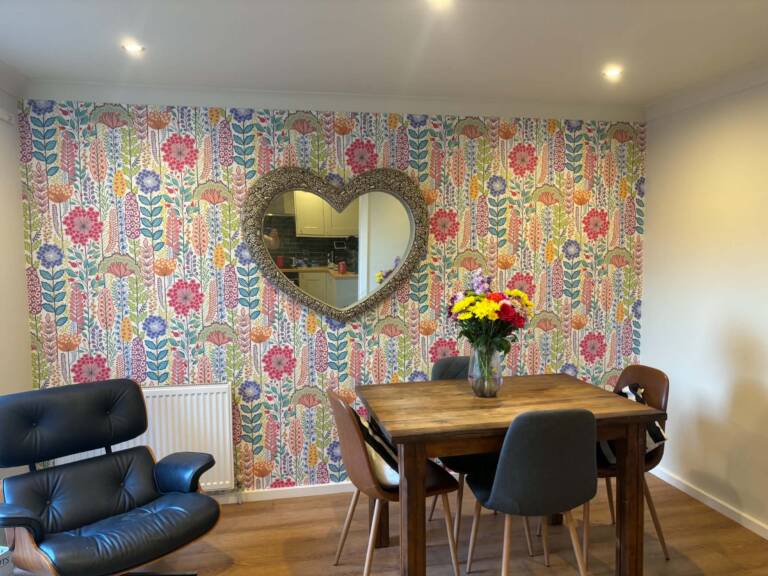 kitchen wallpapering